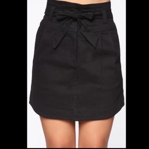 Fashion Nova - LEADING THE WAY TIE WAIST SKIRT